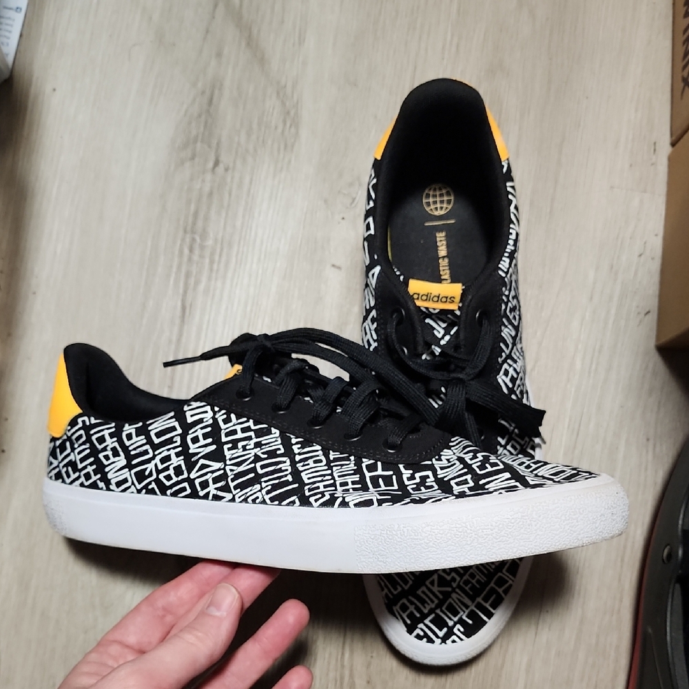 Adidas Vulc Raid3r Messi Size 12.5